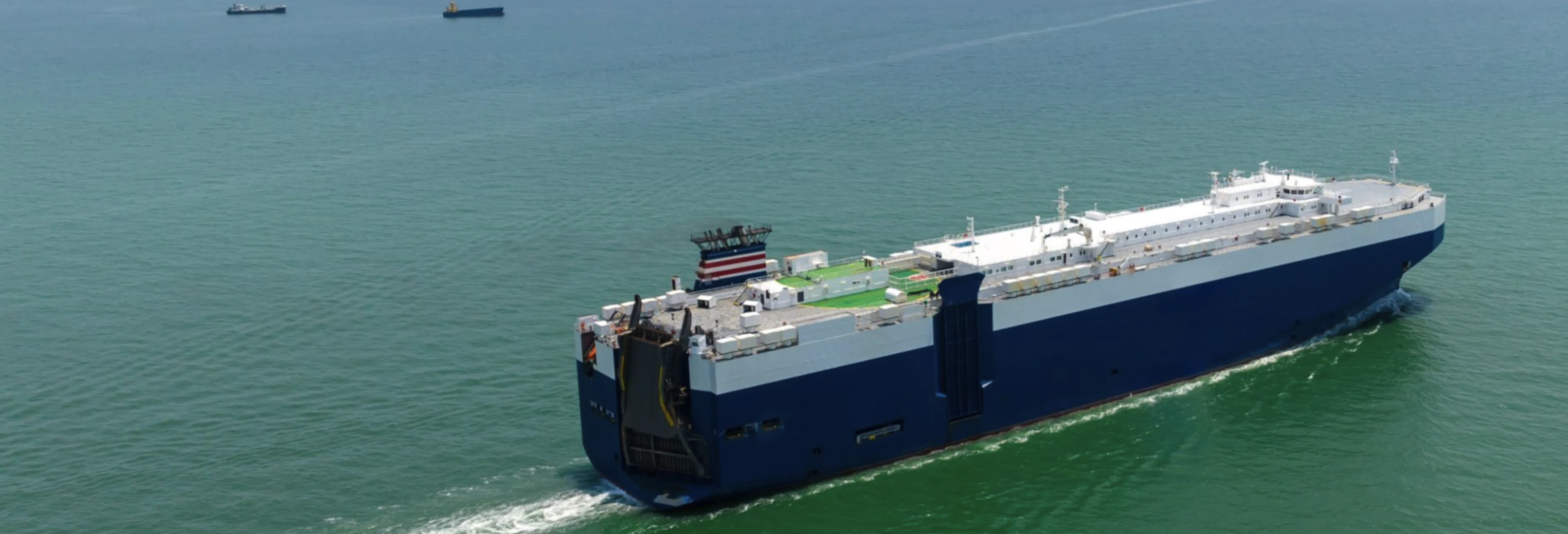 Cargo containers and port handling